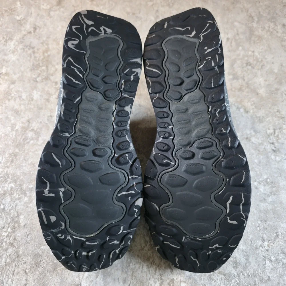 New Balance Womens‎ 9.5 / Mens 8 Fresh Foam Garoe V1 Black Athletic Trail Shoes